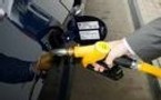 Carburants: le gouvernement tente d'agir en convoquant les pétroliers.