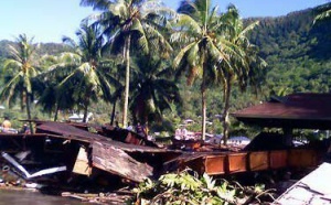 Les secouristes poursuivent leurs recherches aux Samoa
