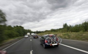 Faits divers: ils oublient leur enfant sur l'autoroute