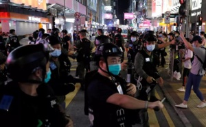 Hong Kong, manifestation après le report des élections