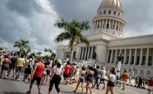 Cuba : la colère éclate dans les rues, les partisans du régime appelés à répliquer