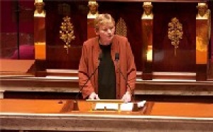 Les députés PCF digèrent mal la disparition de leur groupe mais entendent riposter à la politique de Sarkozy