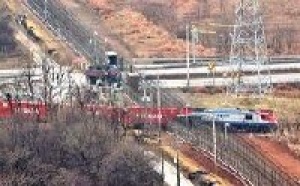 Un train relie les deux Corée