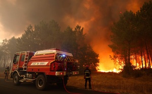 Incendie en Gironde : près de 20 000 évacuations et 2 400 hectares brûlés, la lutte se poursuit