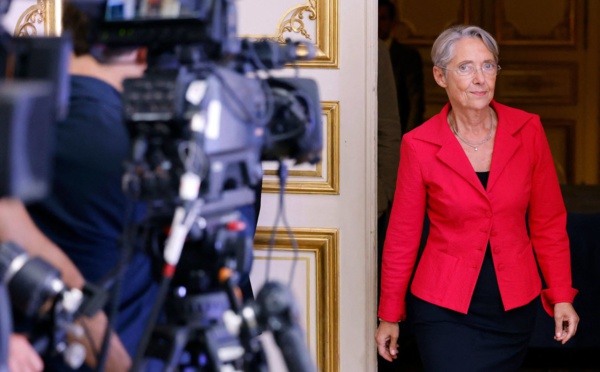 Elisabeth Borne a remis sa démission, Emmanuel Macron l’a refusé