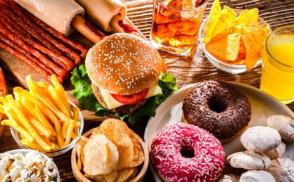 🌍 Alimentation Ultra-Transformée: Une Bombe à Retardement pour Notre Santé et Celle de Nos Enfants 