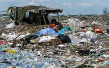 Environnement : les pieds dans les ordures et autres news
