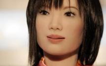 Editoweb insolite: le robot-professeur dans une école