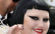 Beth Ditto défile avec Jean-Paul Gaultier et autres news people