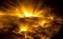 Espace: une violente éruption solaire