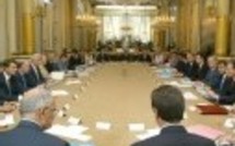 Triumvirat contre Sarky