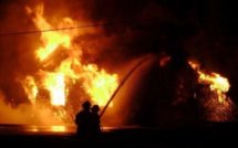 Le feu rongeure de frontière