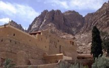 Frappe aérienne de l’Égypte sur le Sinaï