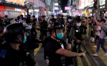 Hong Kong, manifestation après le report des élections
