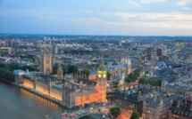 Johnson craint que la fermeture de l'Angleterre se poursuive pendant l'été