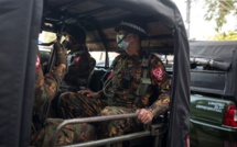 La police se déchaîne contre les cheminots en grève au Myanmar