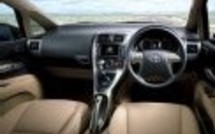 Toyota renouvelle l'électronique de ses voitures