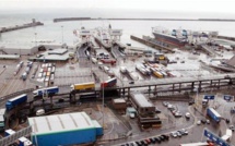 Match Le Pen Cazeneuve à propos de Calais