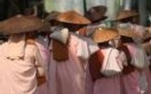 Birmanie / Myanmar quand le sang prend la couleur safran