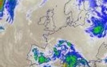 Le typhon Krosa atteint les côtes chinoises