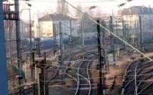 Seconde journée de grèves, pourparlers laborieux