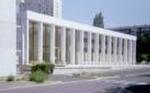 Grève des avocats à Charleville -Mézières: la police intervient