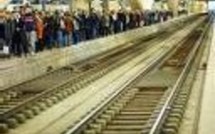Les syndicats de la RATP et SNCF sont partagés sur la grève