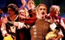 Editoweb de l'insolite: Frédéric Thiriez chanteur d'opérette et autres actus