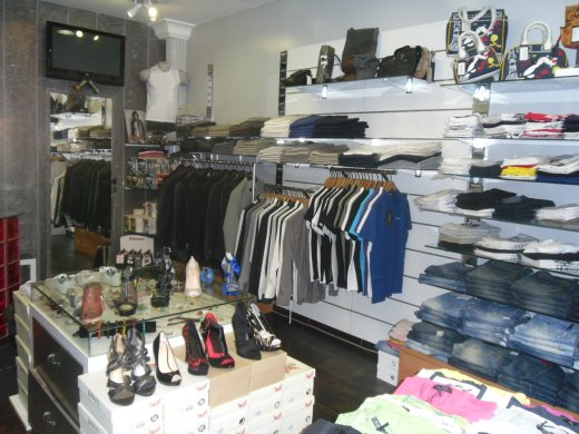 Vetements chaussures hommes femmes.jpg