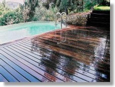 Provence : terrasses et parquets en bois exotique