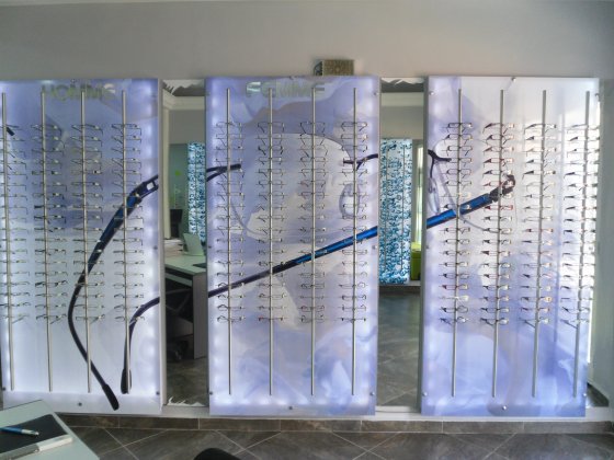 Retina OptiqueSam_1033.jpg Retina OptiqueSam_1033.jpg