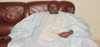 Sénégal Elections législativesLe marabout Cheikh Djibril Sow de la commune de Passy vote Benno