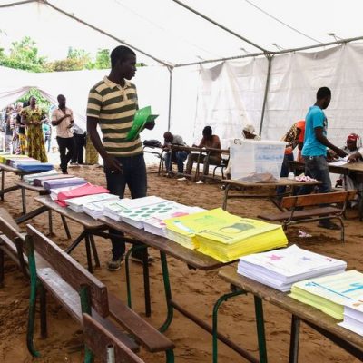 'On prépare un Hold-Up électoral'  Cheikh Gueye taxaawu Dakar (lu pour vous dans le monde)
