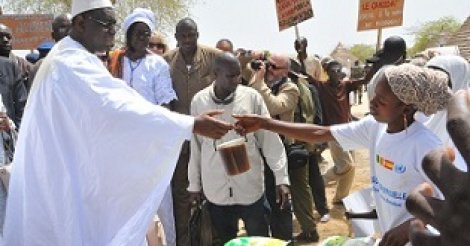 Sénégal-Legislatives-Macky offre 15 millions en guise de « transport » à ses partisans de Thiès