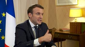 Macron confirme ses objectifs financiers, texte retraites en 2019