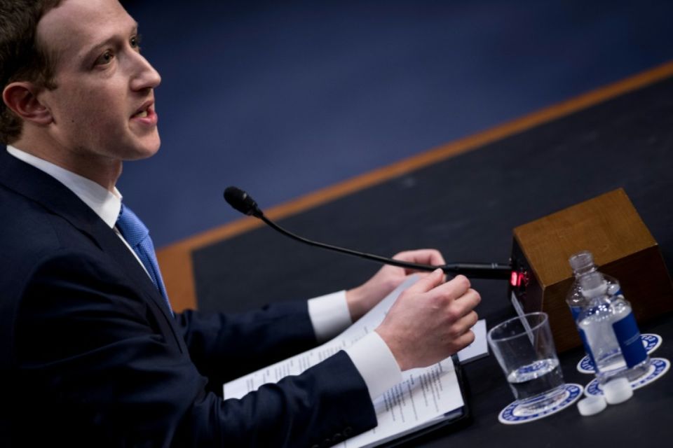 Zuckerberg au Sénat : un mea culpa et des questions sans réponses
