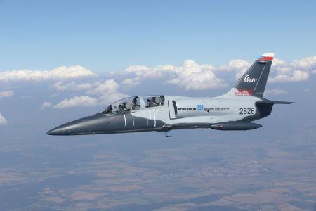 Le Sénégal passe commande de quatre avions de combat L-39NG auprès de l’avionneur tchèque Aero Vodochody