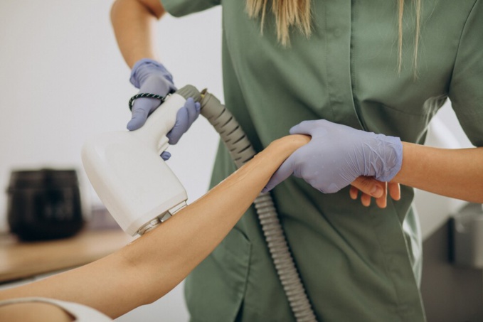 Comment se passe un détatouage ? Le Dr Smarrito nous explique ! Comment se passe un détatouage ? Le Dr Smarrito nous explique !