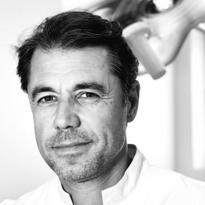 Le docteur Stéphane Smarrito nous dit tout sur la Blépharoplastie Supérieure Le docteur Stéphane Smarrito nous dit tout sur la Blépharoplastie Supérieure