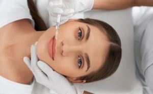 Injections d'acide hyaluronique pour le visage à Genève