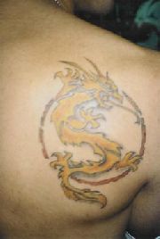 tatoueur.JPG tatoueur.JPG