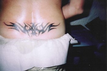 tatouagedos1.JPG tatouagedos1.JPG