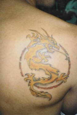 tatoueur.JPG tatoueur.JPG